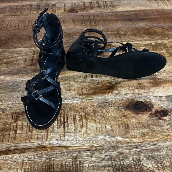 Tory Burch Shoes - TORY BURCH black woman’s sandles